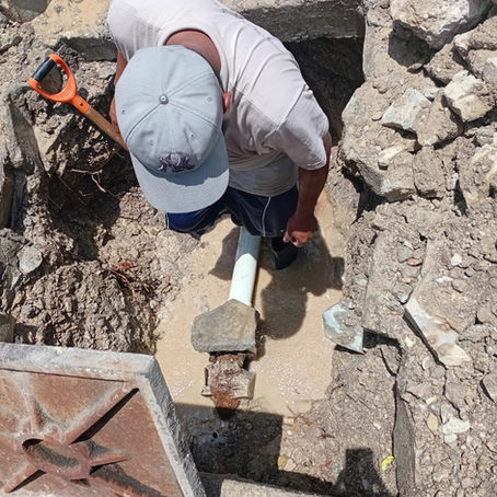Sector sur de Ciudad Valles sin servicio de agua por ruptura de tubería
