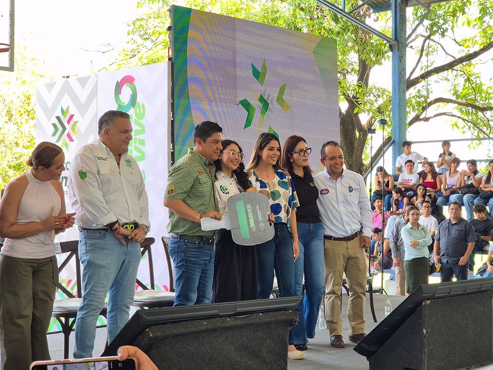DAVID MEDINADESTACA EL COMPROMISO DEL GOBERNADOR RICARDO GALLARDO CON LA EDUCACIÓN DE LAS Y LOS JÓVENES VALLENSES