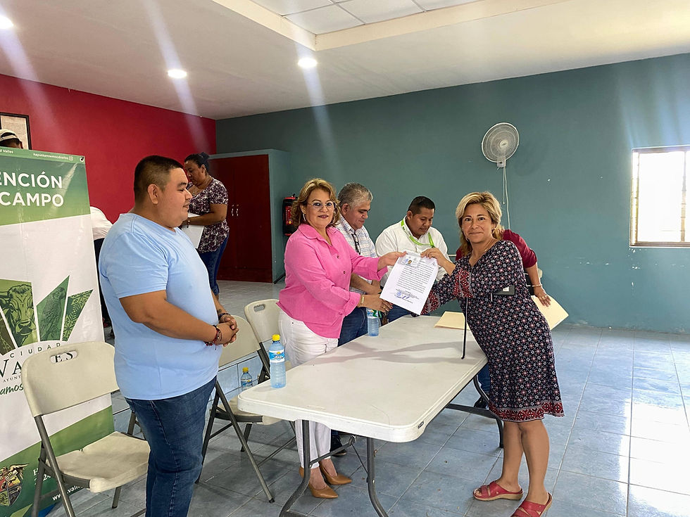 CONCLUYE AYUNTAMIENTO ENTREGA ITINERANTE DE NOMBRAMIENTOS A NUEVOS JUECES AUXILIARES Y SUPLENTES EN ZONA RURAL DE CIUDAD VALLES 