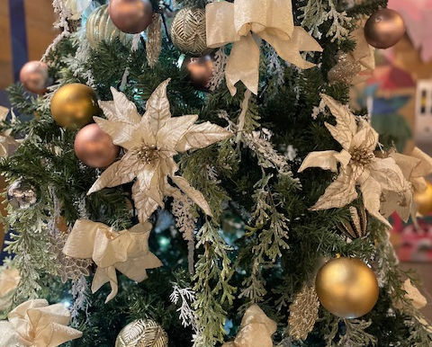 クリスマス装飾スタート！