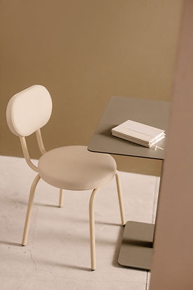 Boek op een bureau