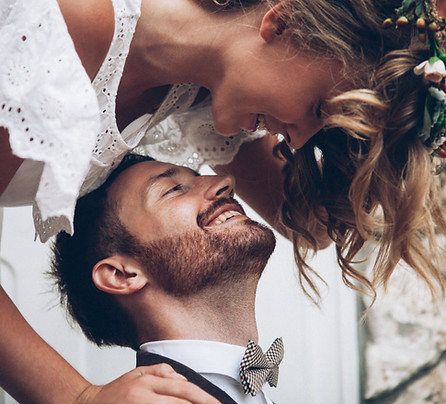 glückliches Hochzeitspaar