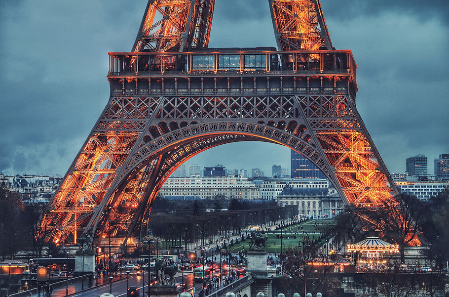 Tour Eiffel en soirée