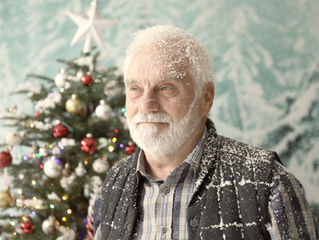 Wigilijne sianko i świece od CARITAS oraz zbiórka żywności