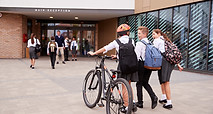 Arriver à l'école