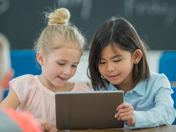Digital Learning: Embracing 1:1 Devices and Fostering Discerning Technology Use
