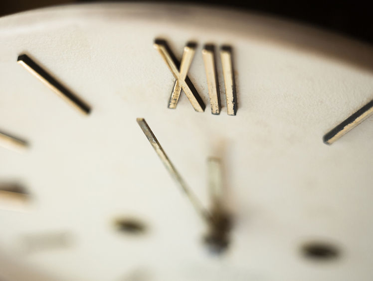 Uhr mit römischen Ziffern