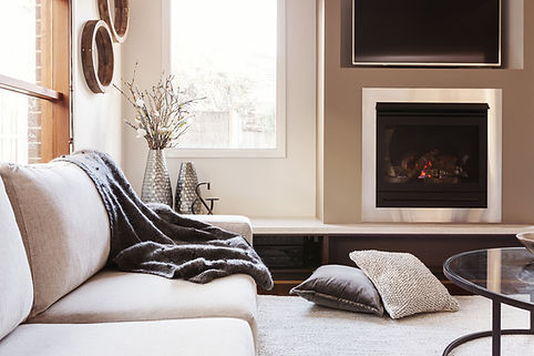 Woonkamer met open haard