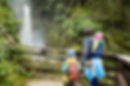 Senderismo familiar en la montaña