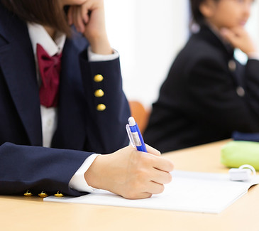 自習コーストップ 自習をする生徒