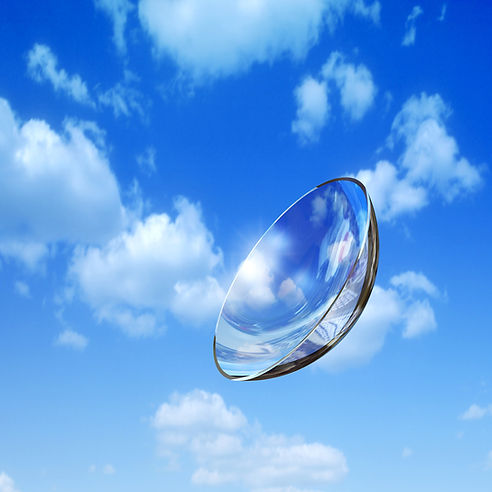 青空のコンタクトレンズ