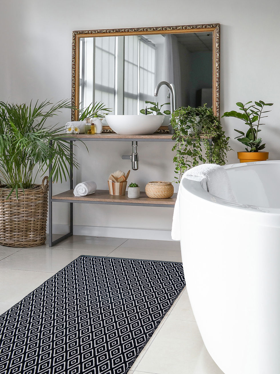 Modern Bathroom Decor
