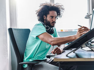 How can you configure and utilize SharePoint Designer effectively?