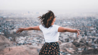 women looking for freedom