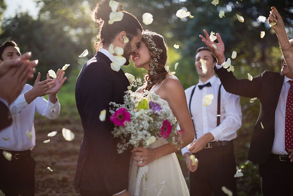 Moment einer Hochzeit im Freien