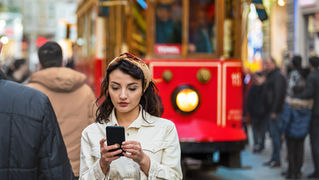 Lagi Di Tempat Rame,Tapi Kok Ngerasa Sepi Ya?