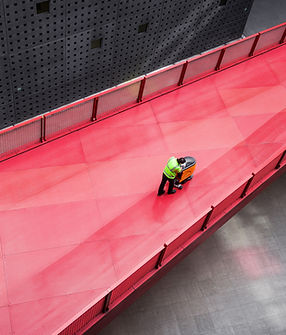 Eine Brücke reinigen