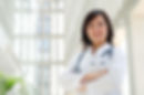 Médecin en blouse blanche
