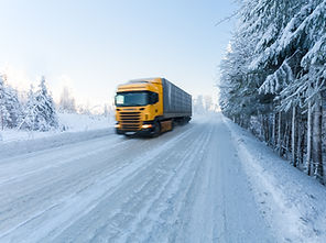 Uzun mesafeli kamyon