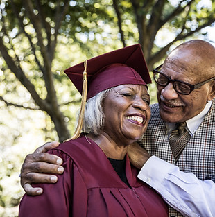 Maroon Graduation Set