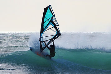 kite surfing