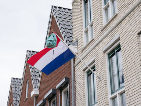 NL leert door