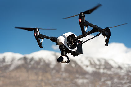 Drone volant en extérieur
