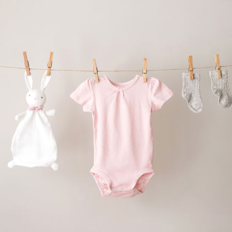 Le guide des tailles de vêtements pour nouveau-né (et pourquoi la taille "naissance" ne dure jamais longtemps)