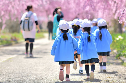 幼稚園の子供たち