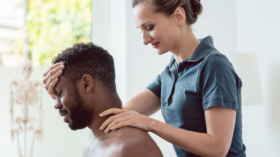 Vertijul și osteopatia: Cum poate ajuta tratamentul osteopatic