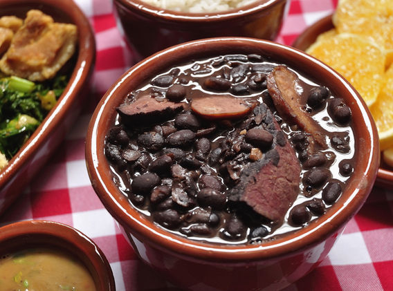 Feijoada mineira típica