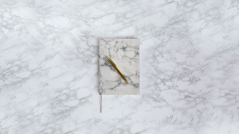 Marmor-Notebook-Oberfläche