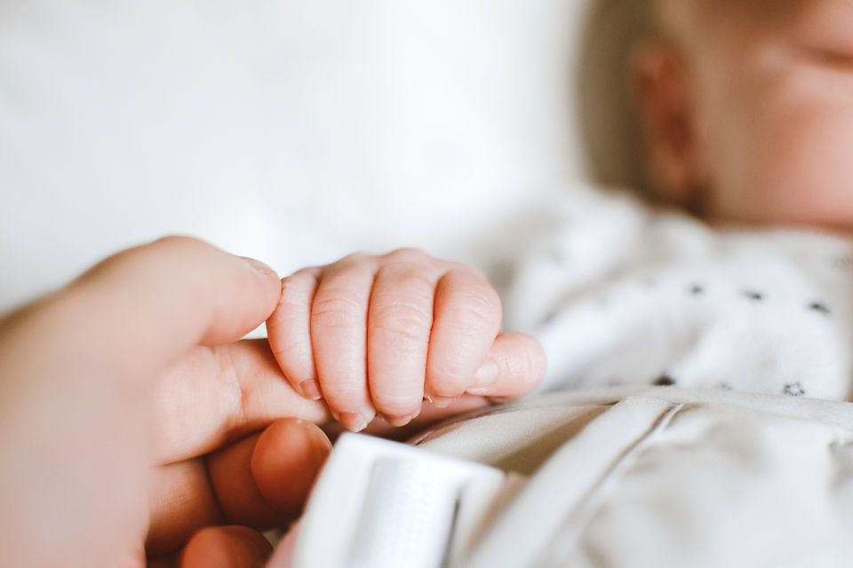 Main de bébé