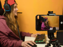 Platform Governance and the Challenge of Real-Time Copyright Enforcement in Live Streaming