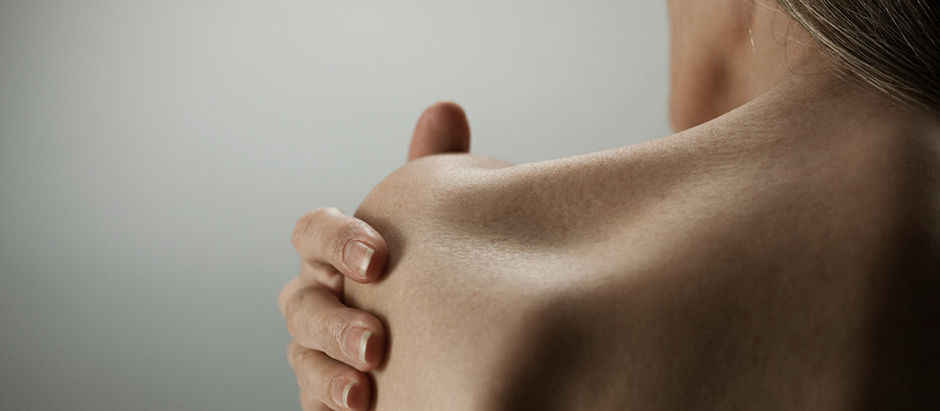Ease Shoulder Pain: Tips & Remedies for Quick Relief