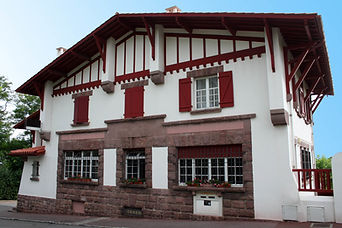 Exterior House Painters