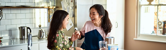 Cocinando en familia juntos