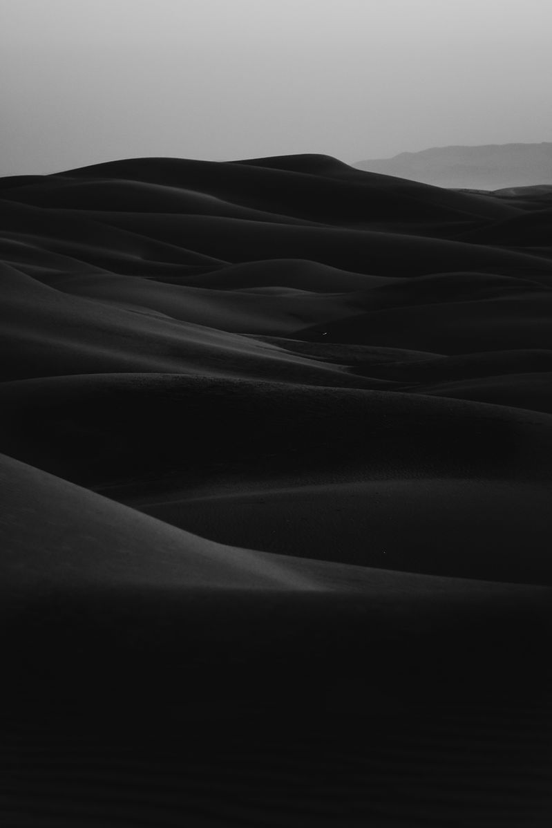 Desert in Dark