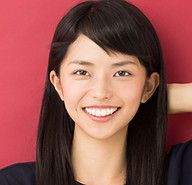 笑顔の女性