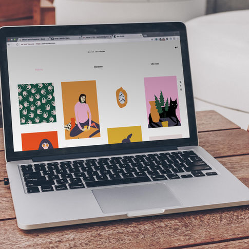 What does a web designer do?