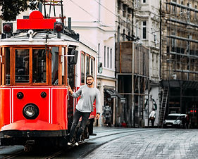 İstiklal Caddesinde Tramvay