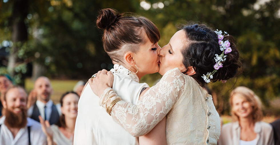Couple wedding kiss