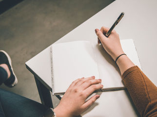 5 Astuces pour Créer une Ambiance Musicale Personnalisée à Votre Événement