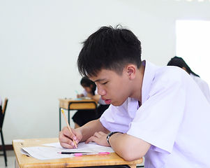 試験中