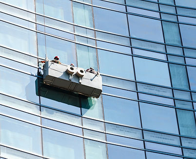 Nettoyage des fenêtres du bâtiment
