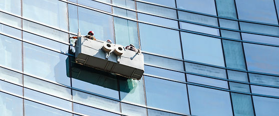 Nettoyage des fenêtres du bâtiment
