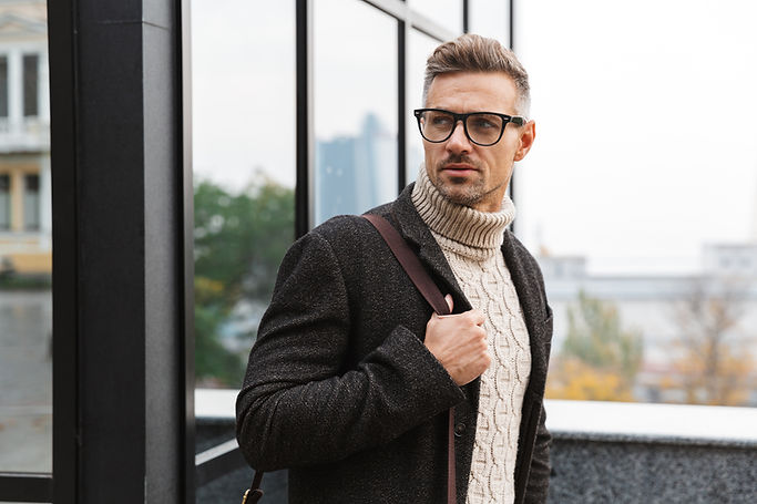 Mann mit Brille