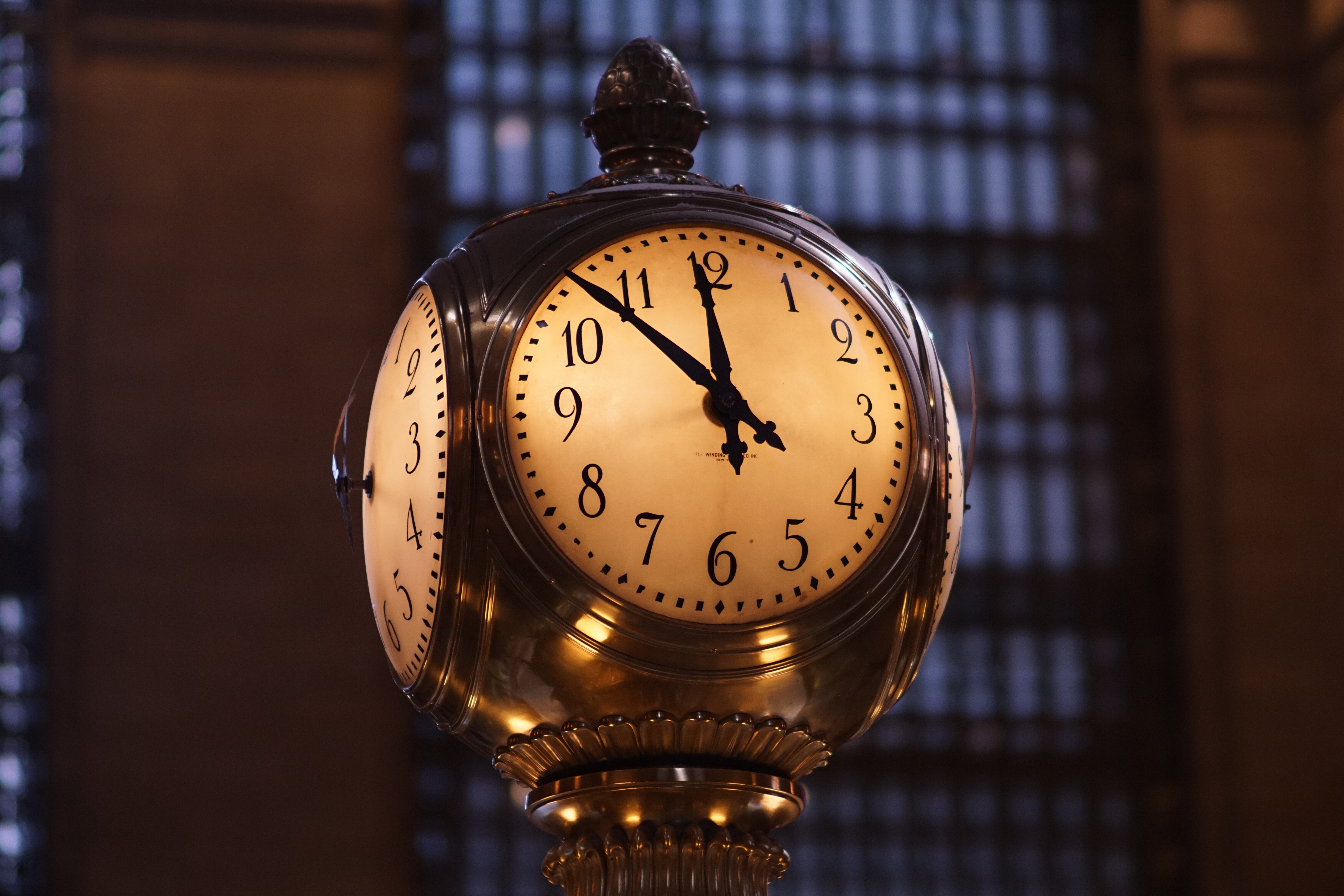 Clock in Station