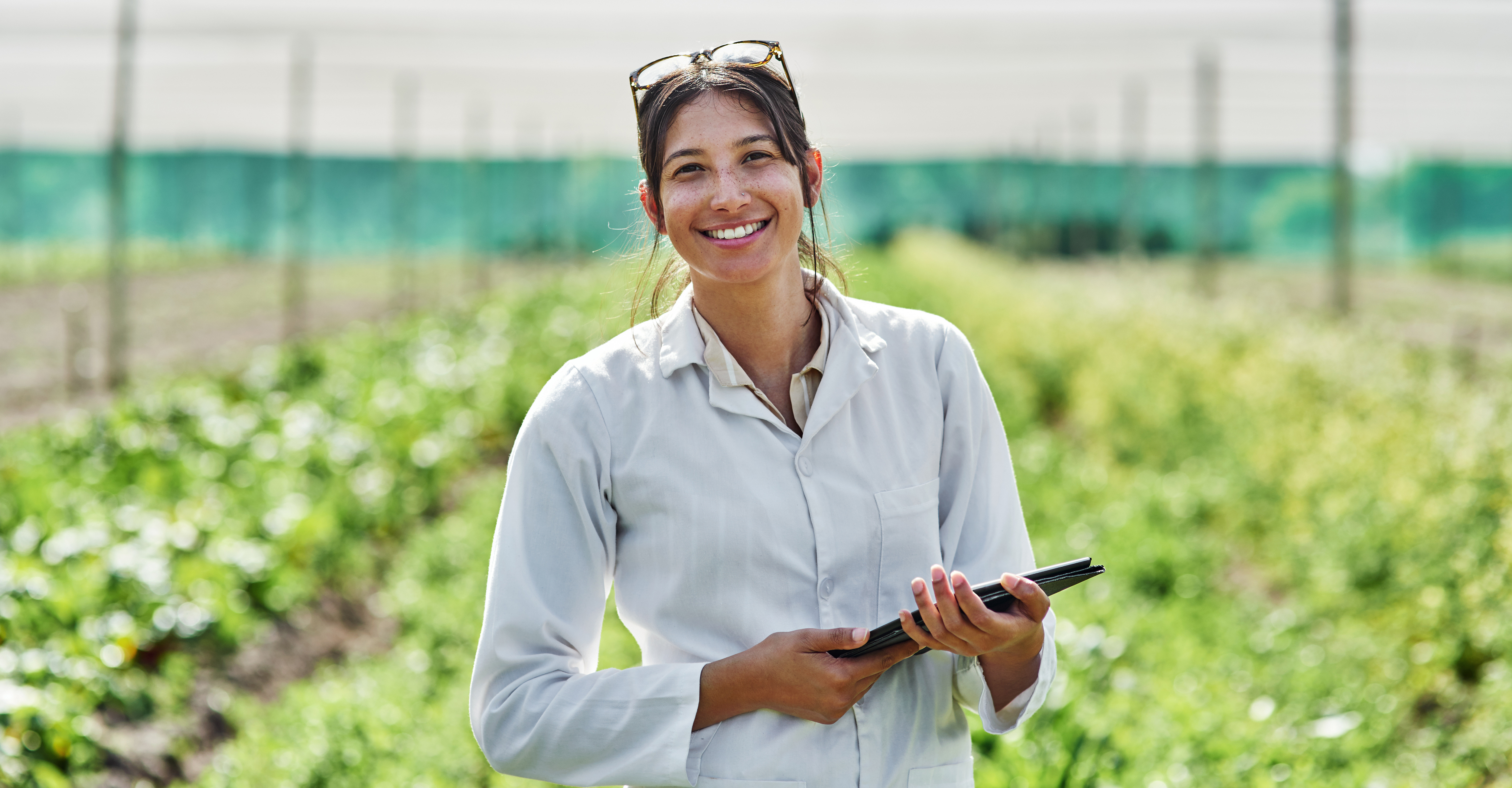Cientista Agrícola Sorridente