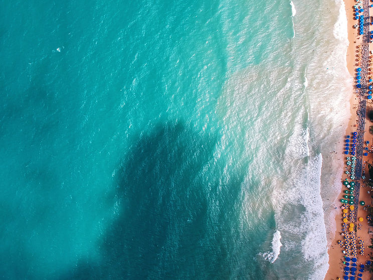 Foto aérea da costa